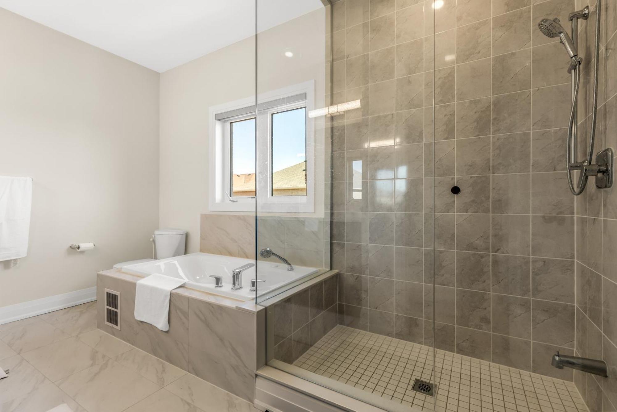 Executive 5Br-4Bath Detached Bramp/Miss Border Βίλα Μπράμπτον Εξωτερικό φωτογραφία